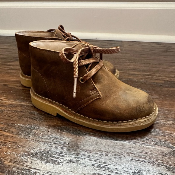 Clarks desert boot toddler size 8 EUC - Picture 3 of 4